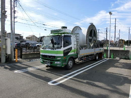 ケーブルドラム運搬8ｔトラック